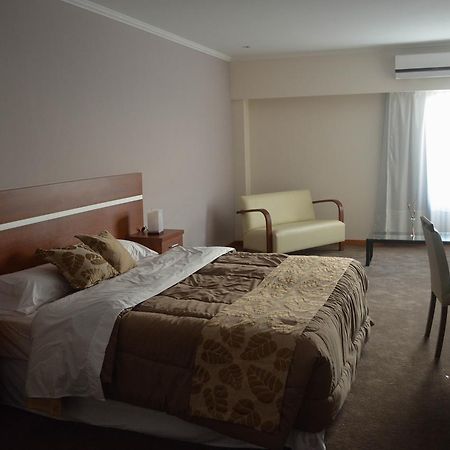 Готель Colon Center Екстер'єр фото